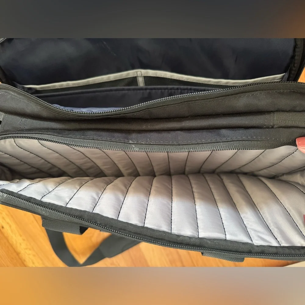 Brenthaven laptop bag